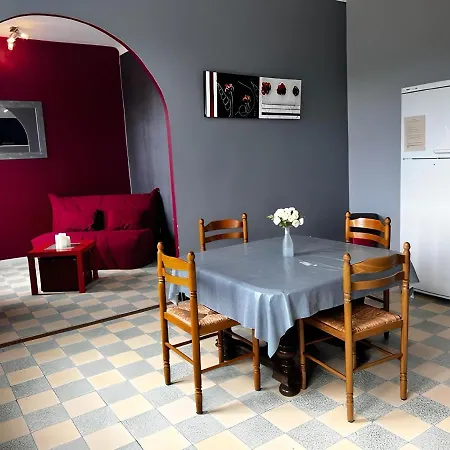 Holiday home Gite Les Feuilles De Chene *