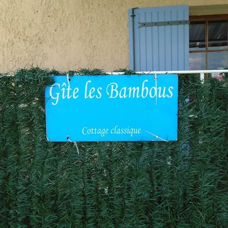 Gite Les Feuilles De Chene * קרפנטרה